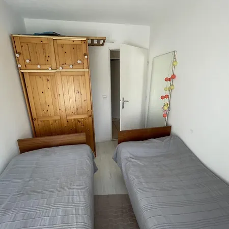 Apartment T3 A Avec Balcon - 4 Couchages, Proche Plage, Equipe - Fr-1-474-202 *